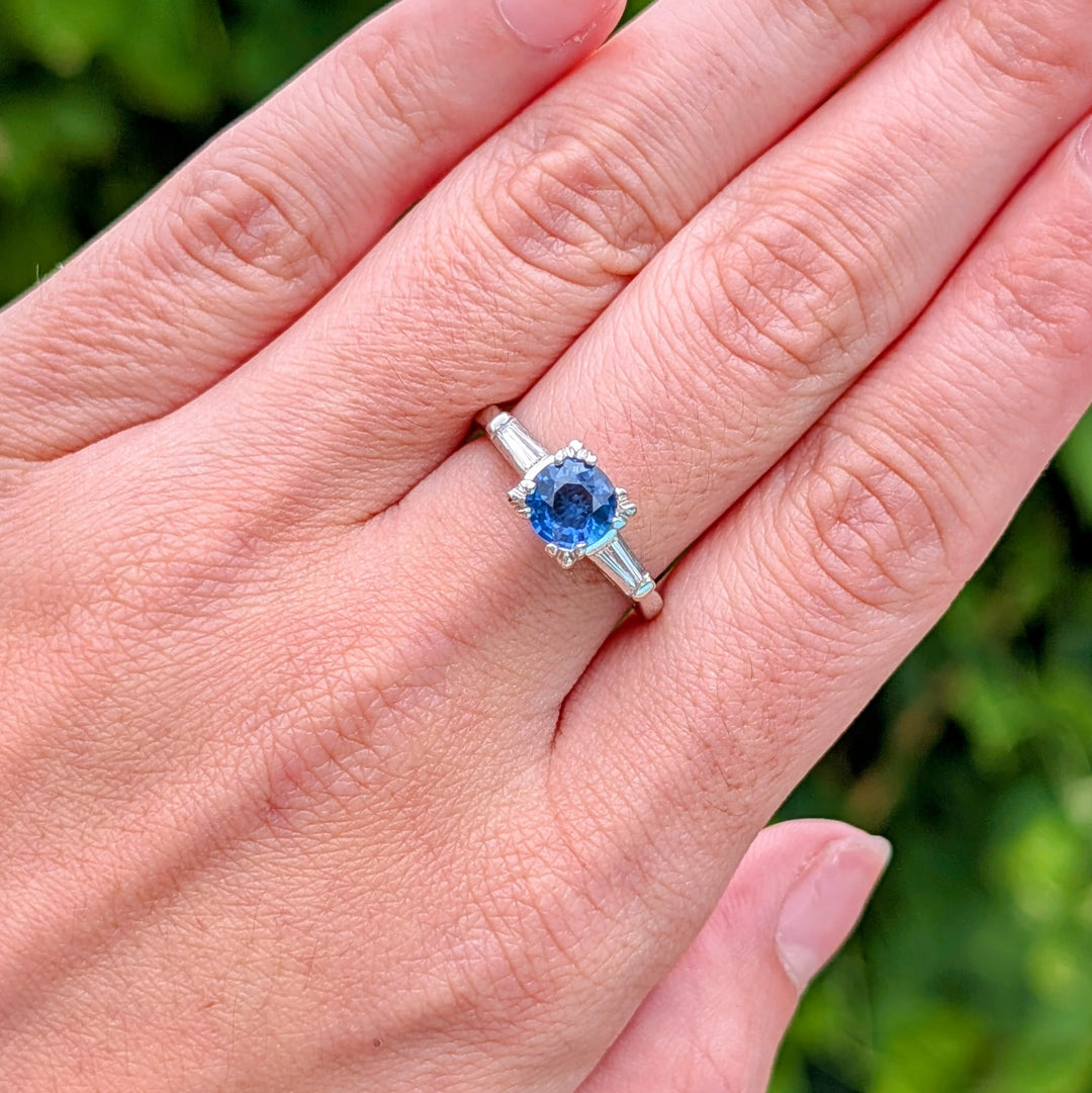 Round-Cut Blue Sapphire & Diamond Ring Set in Platinum