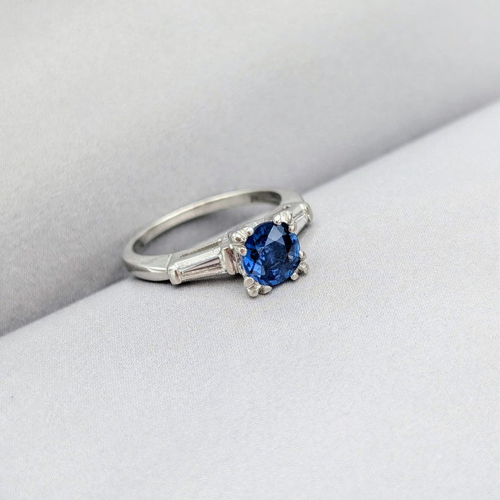Round-Cut Blue Sapphire & Diamond Ring Set in Platinum