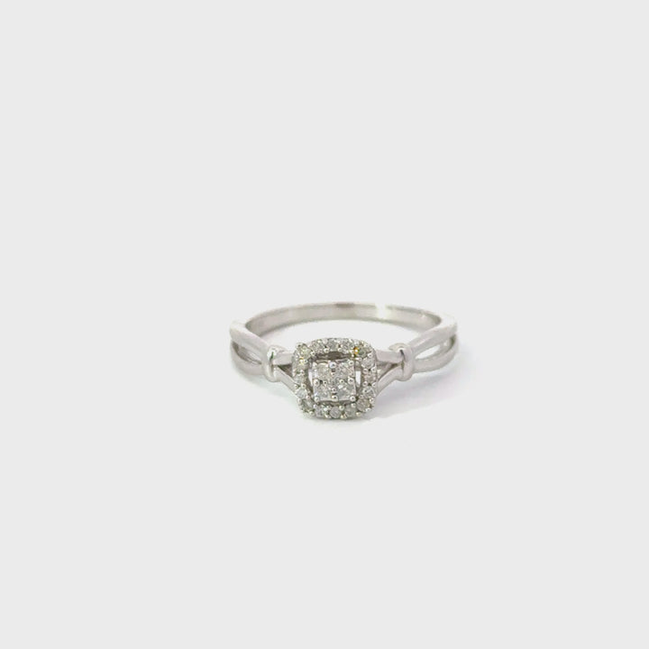 Vintage Diamond Ring in Sterling Silver