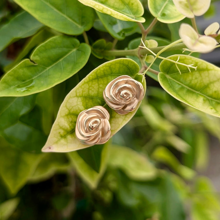 Vintage Rose Stud Earrings in 14k Yellow Gold