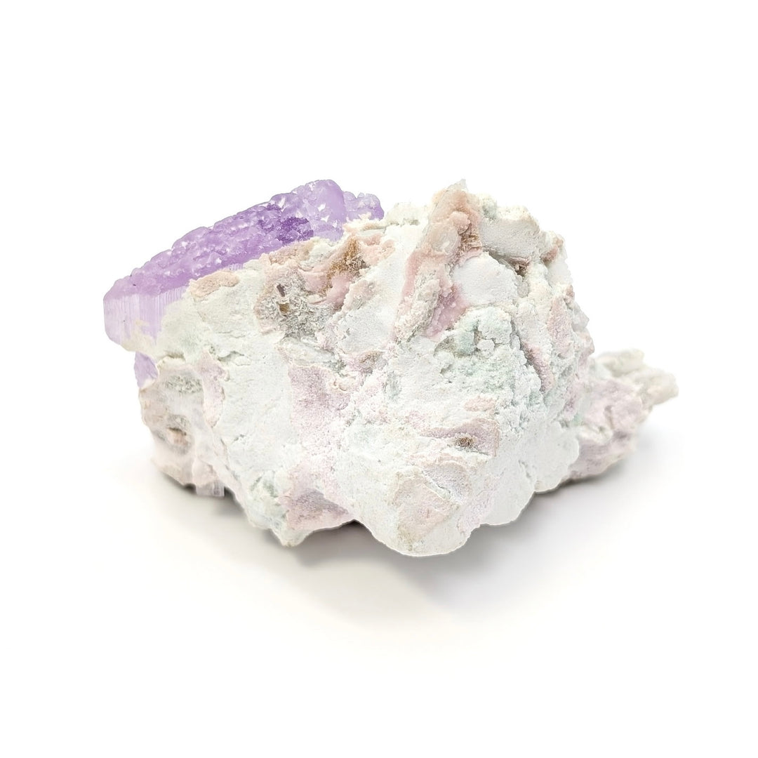 Kunzite on Cleavelandite