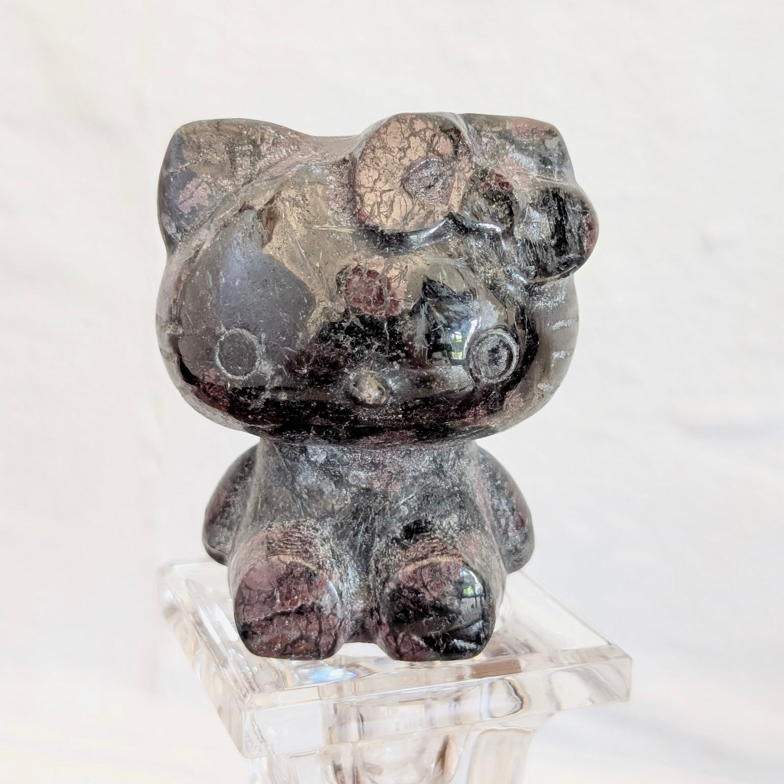 Garnet in Matrix Hello Kitty Inspired Figurine – Ruby Road Gems San Antonio