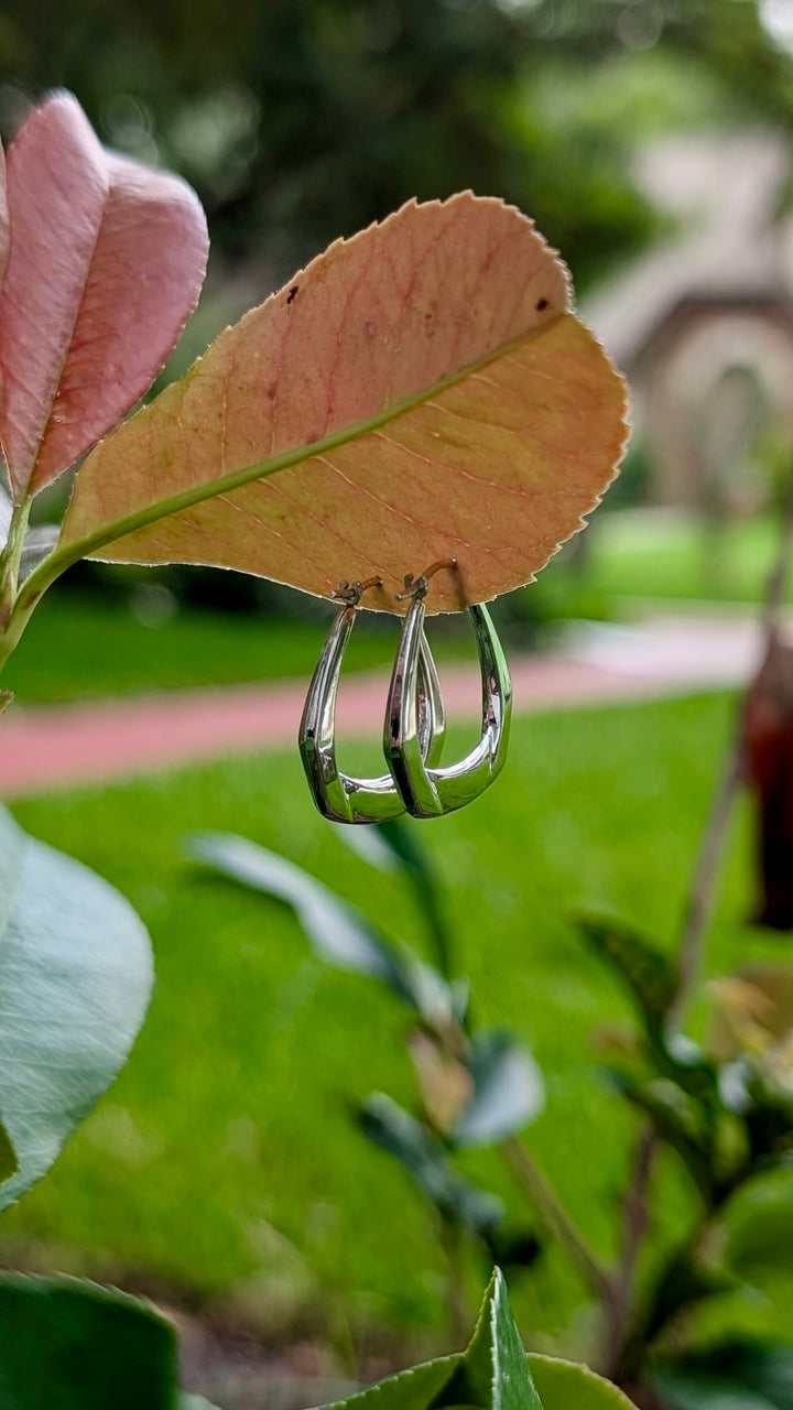Vintage  Hoop Earrings in 14K White Gold