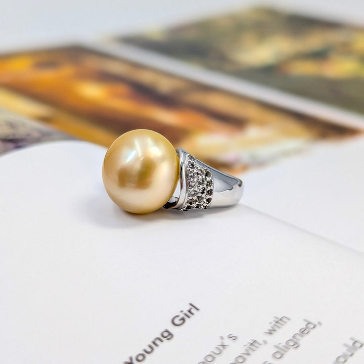 Pearl & Cubic Zirconia Ring in Sterling Silver