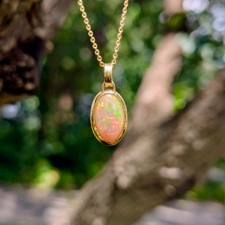 Australian White Opal Necklace in 18K Yellow Gold