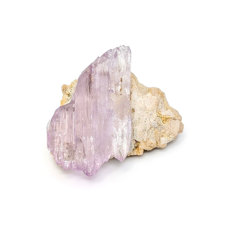 Kunzite on Cleavelandite