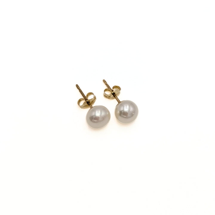 Vintage Freshwater Pearl Stud Earrings in 10K Yellow Gold