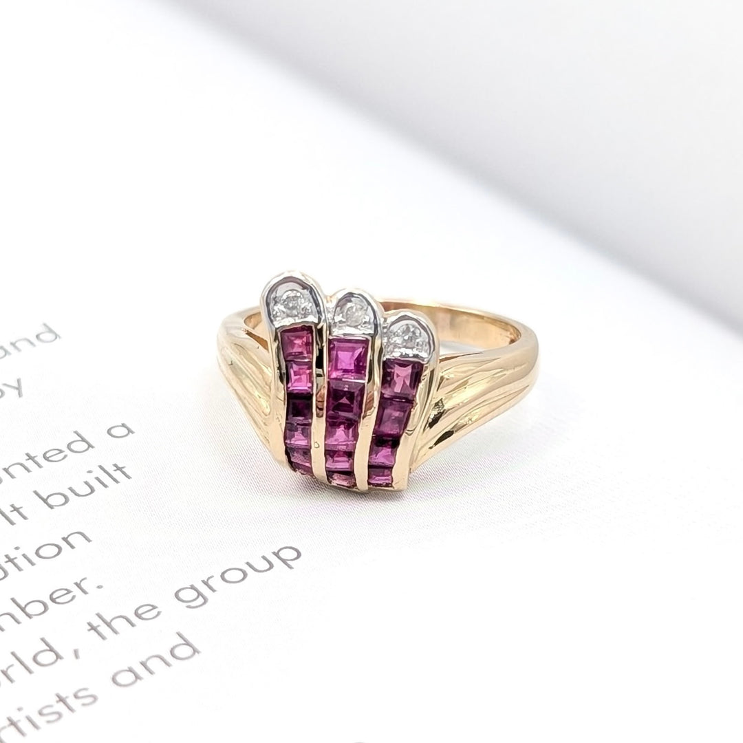 Vintage Ruby & Diamond Ring in 14K Yellow Gold