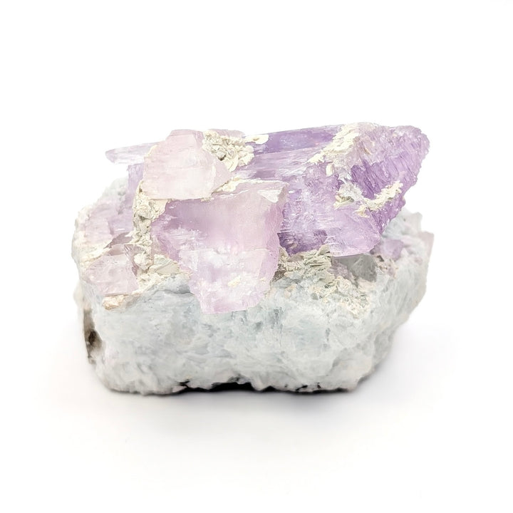 Kunzite on Cleavelandite with Quartz