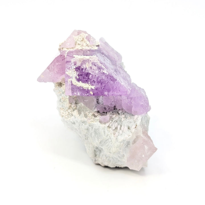 Kunzite on Cleavelandite with Quartz