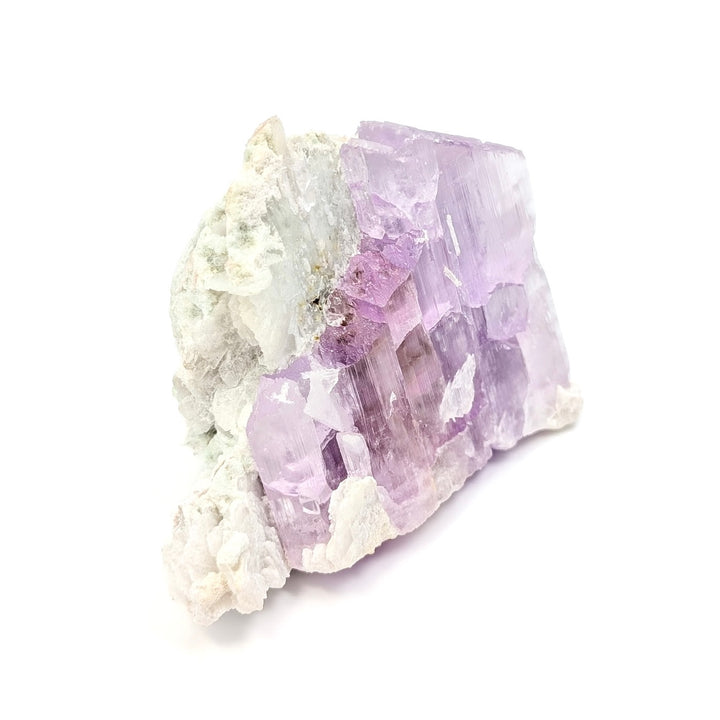 Kunzite on Cleavelandite