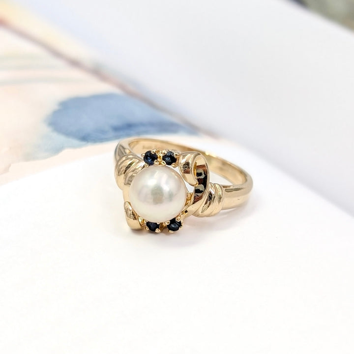 Vintage Pearl & Sapphire Ring in 14K Yellow Gold