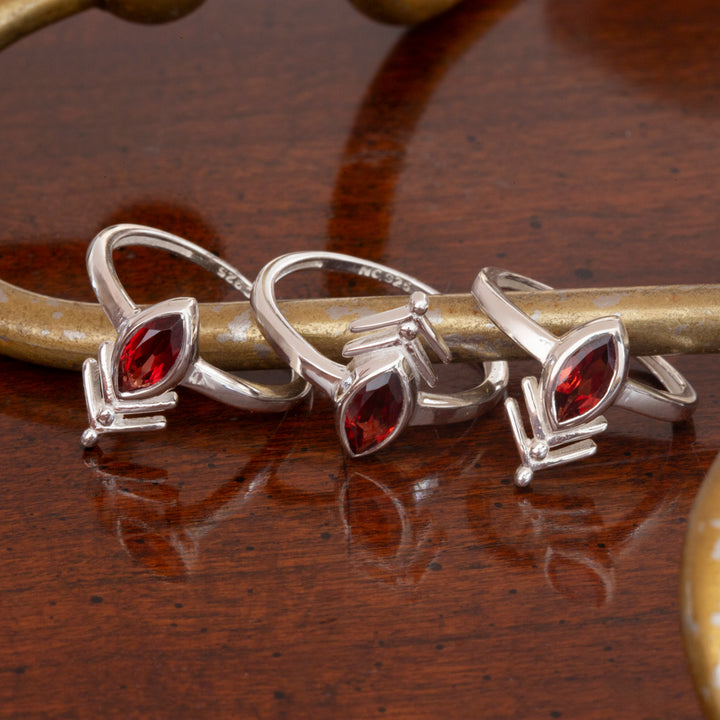 Garnet Wheat Ring in Sterling Silver