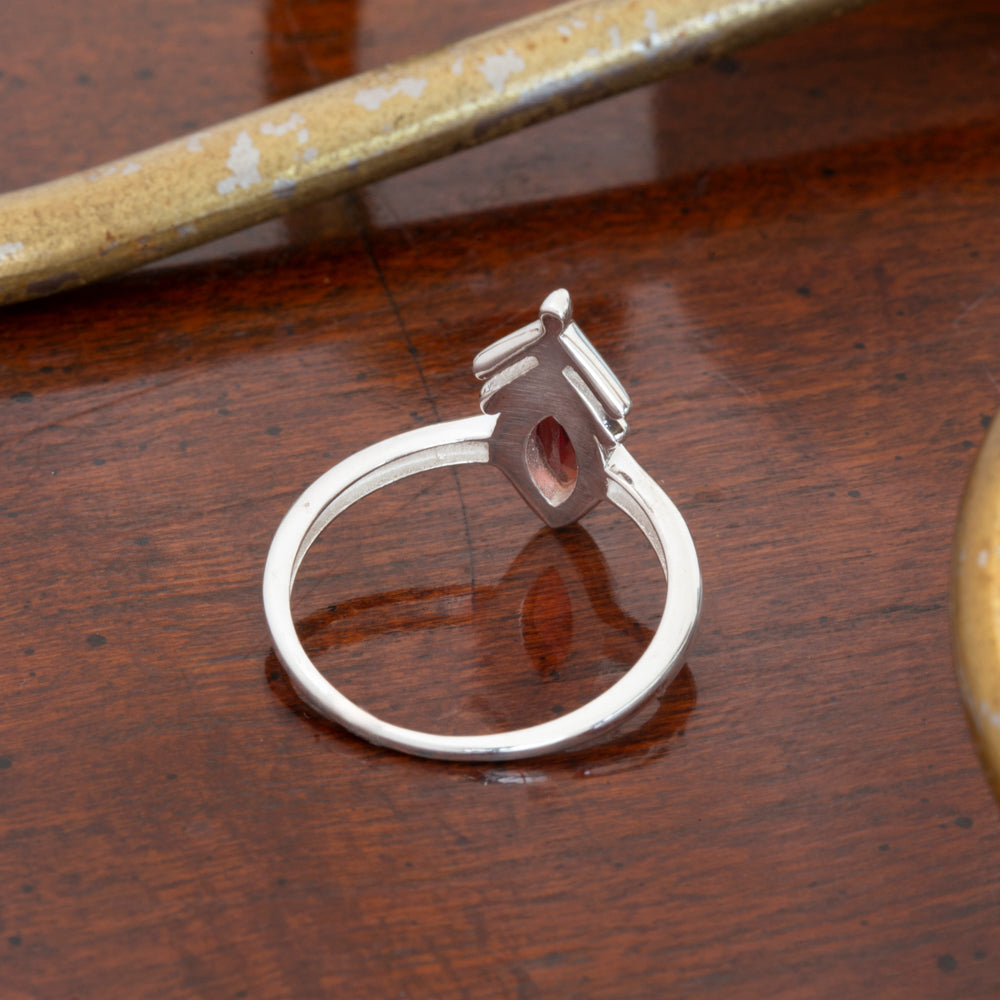 Garnet Wheat Ring in Sterling Silver