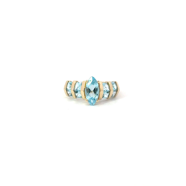 Vintage Blue Topaz Ring in 14K Yellow Gold