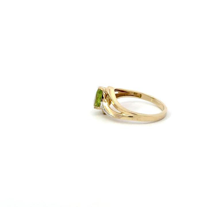 Vintage Peridot Bypass Ring in 10K Yellow Gold