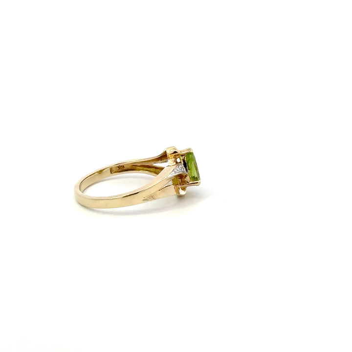 Vintage Peridot Bypass Ring in 10K Yellow Gold