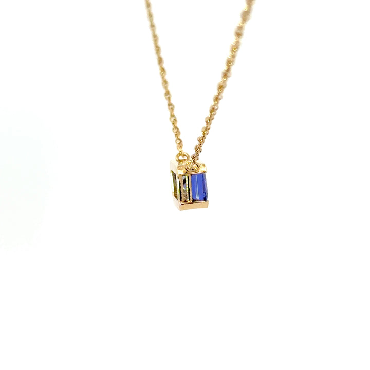 Vintage Tanzanite Necklace in 18K Yellow Gold