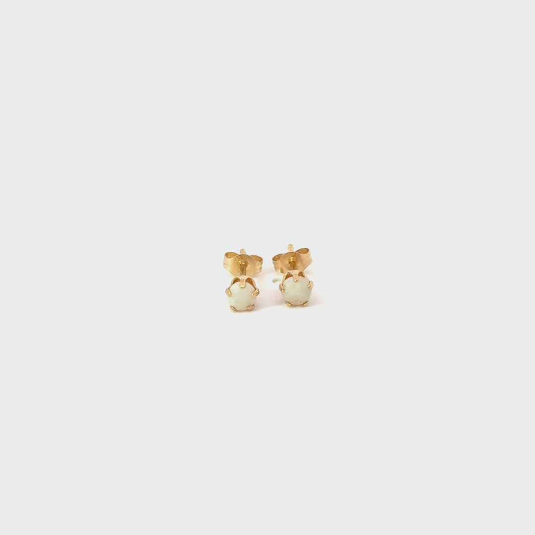 Vintage Natural White Opal Stud Earrings in 14K Yellow Gold