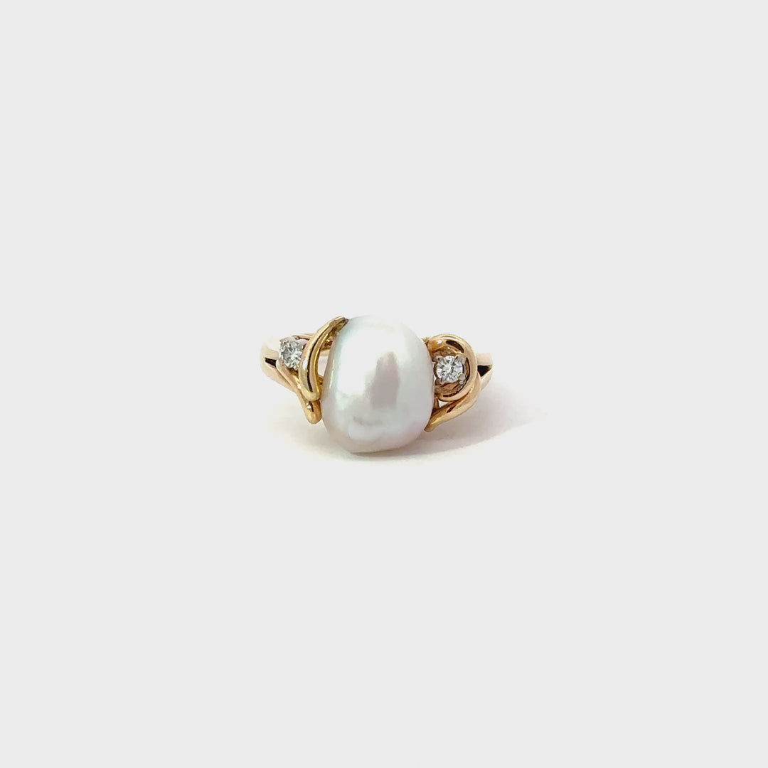 Vintage Freshwater Pearl & Diamond Ring in 14K Yellow Gold