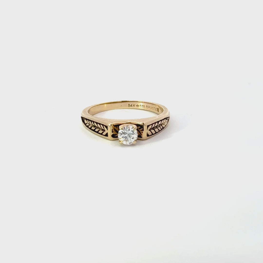 Vintage Diamond Ring in 14K Yellow Gold