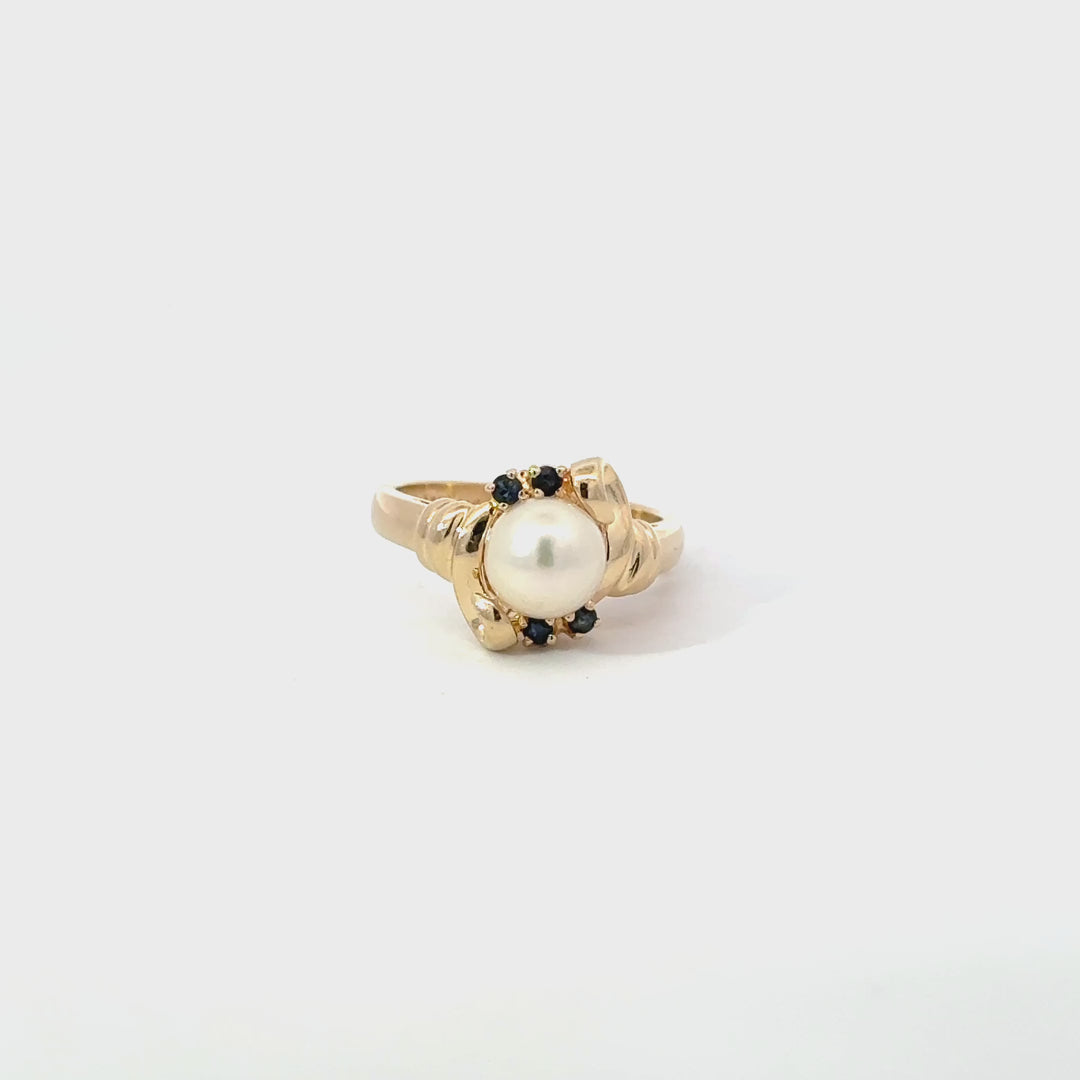 Vintage Pearl & Sapphire Ring in 14K Yellow Gold
