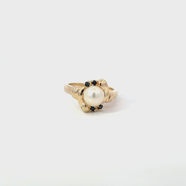 Vintage Pearl & Sapphire Ring in 14K Yellow Gold