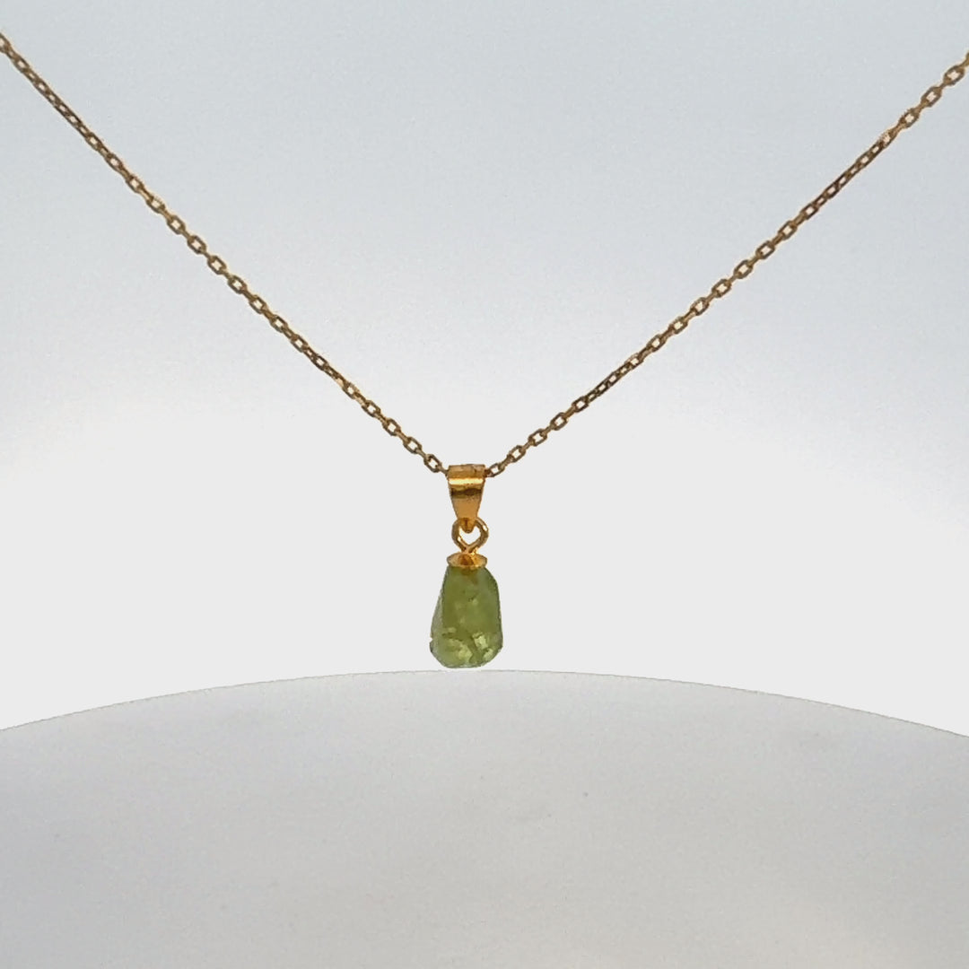 Peridot Freeform Necklace in Vermeil