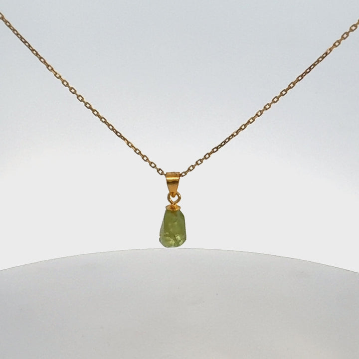 Peridot Freeform Necklace in Vermeil