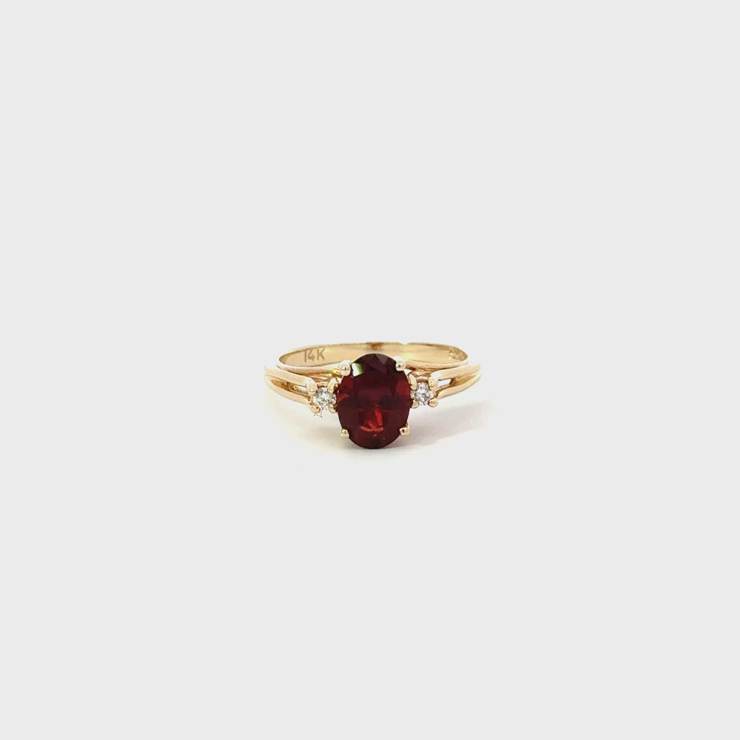 Vintage Garnet & Diamond Ring in 14k Yellow Gold