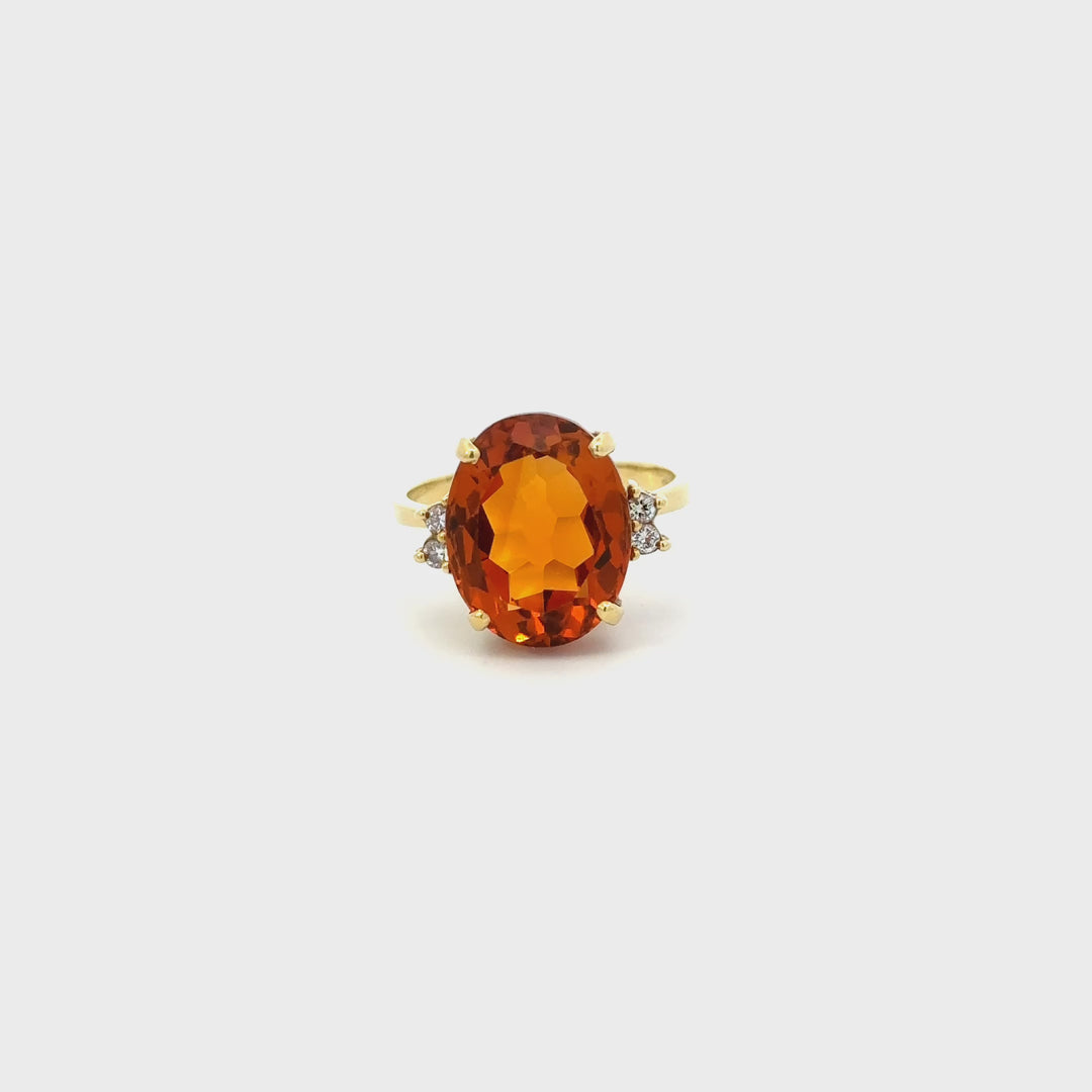 Vintage Citrine & Diamond Ring in 18K Yellow Gold
