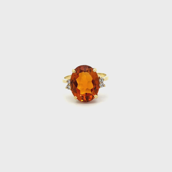 Vintage Citrine & Diamond Ring in 18K Yellow Gold