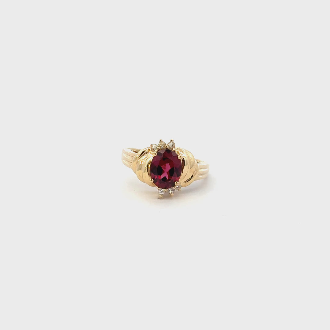 Vintage Rhodolite Garnet & Diamond Ring in 14k Yellow Gold