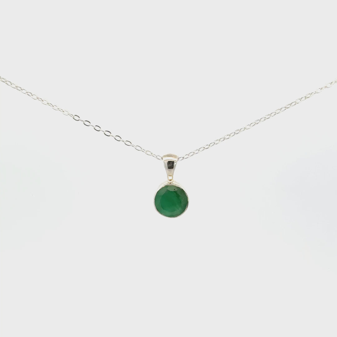 Faceted Round-Cut Emerald Necklace Set in Sterling Silver