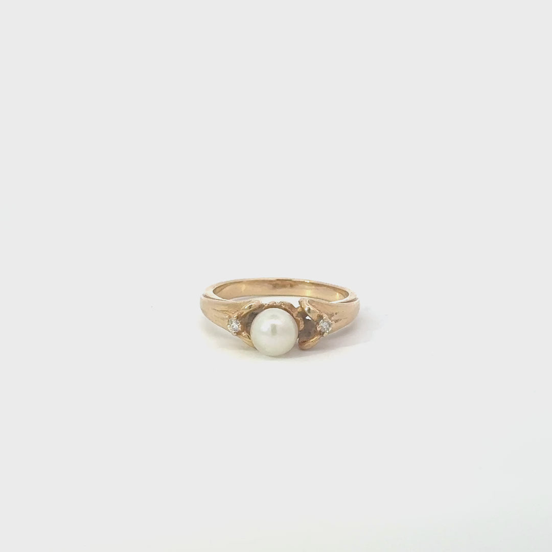 Vintage Pearl & Diamond Ring in 14K Yellow Gold
