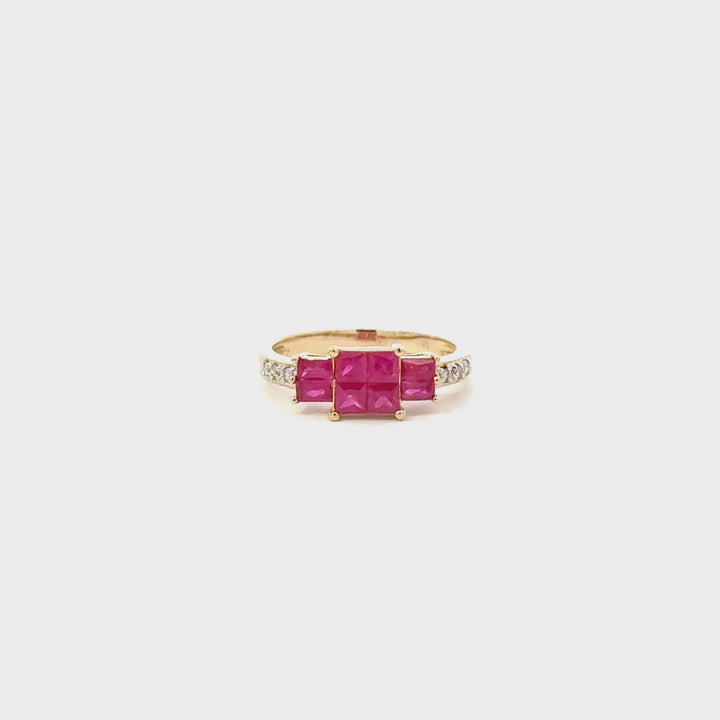 Vintage Ruby & Diamond Ring in 14K Yellow Gold
