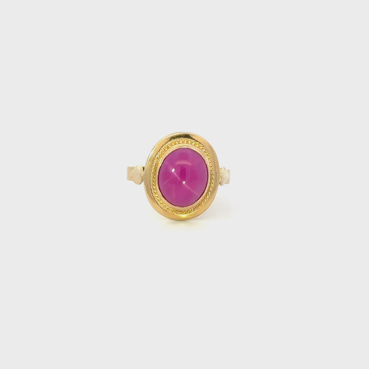 Mid-Century Vintage Lab-Grown Star Ruby Ring in 18K Yellow Gold