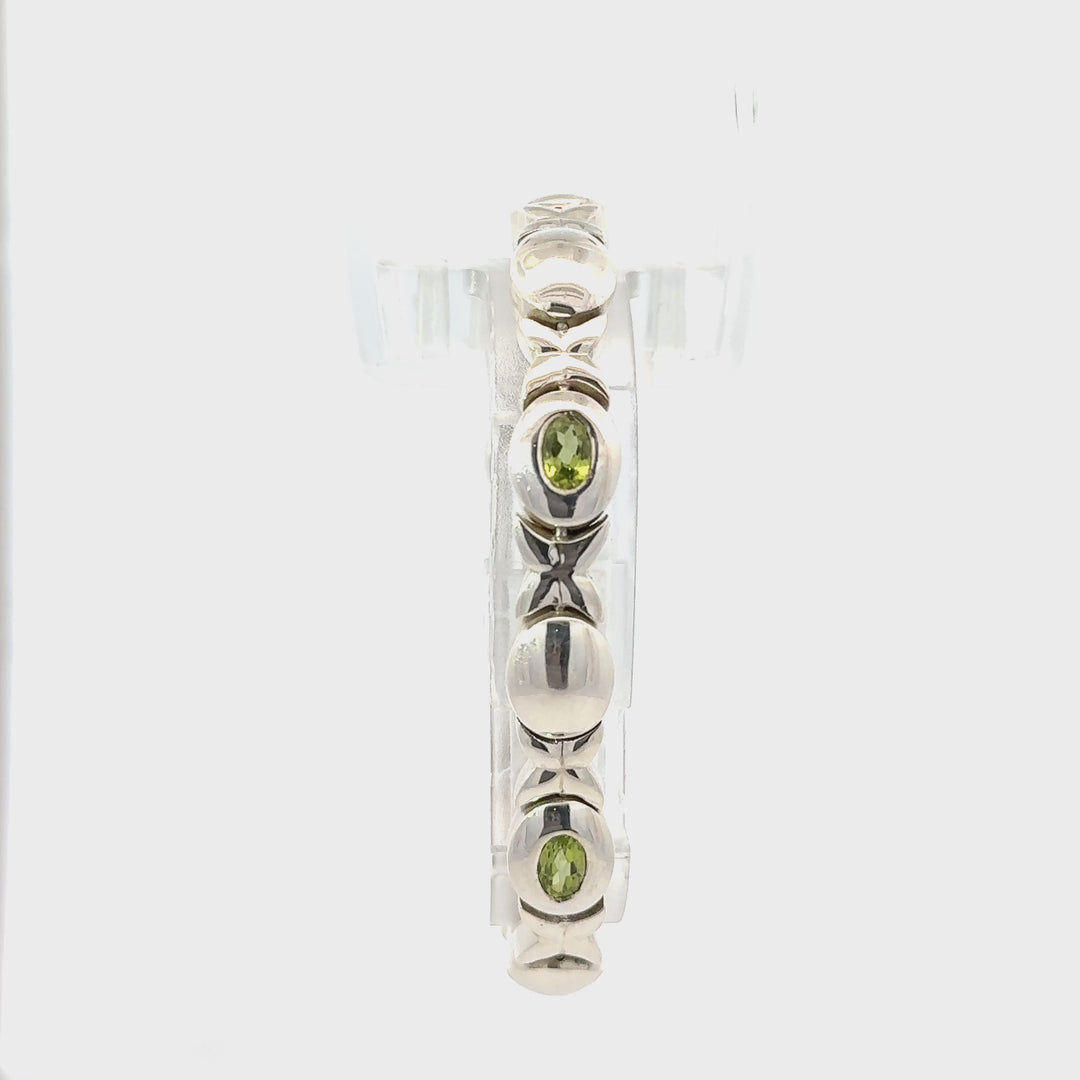 Oval Peridot Bracelet in Sterling Silver