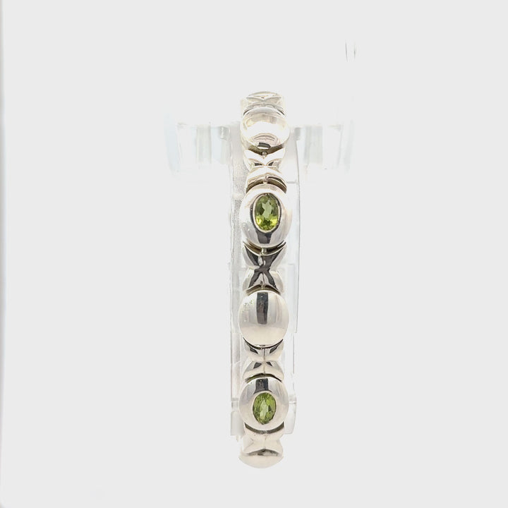 Oval Peridot Bracelet in Sterling Silver